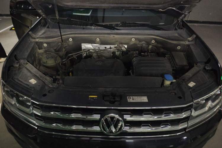 Used Volkswagen Teramont 2020 Revised Version 330TSI Two-Wheel Drive Luxury Edition Engine Bay