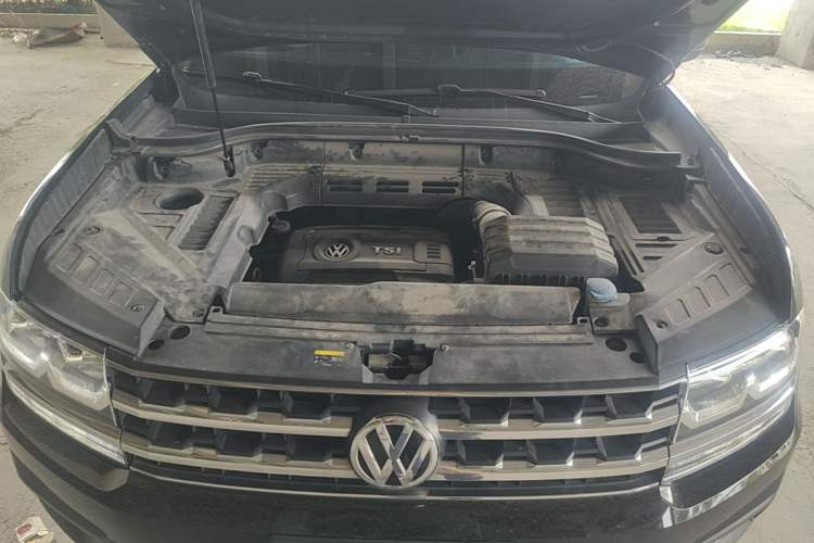 Used Volkswagen Teramont 2020 380TSI Four-Wheel Drive Luxury Version China VI Standard Engine Bay