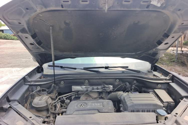 Used Volkswagen Teramont 2020 380TSI Four-Wheel Drive Luxury Version China VI Standard Engine Bay