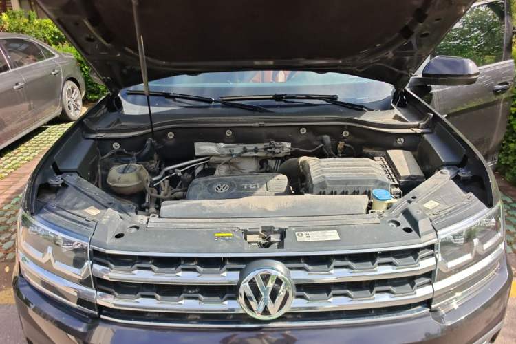 Used Volkswagen Teramont 2020 380TSI Four-Wheel Drive Comfort Edition China VI Standard Engine Bay