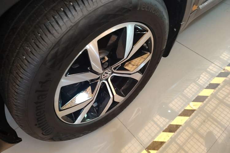 Used Volkswagen Teramont 2020 Revised Version 330TSI Two-Wheel Drive Luxury Edition Exterior 4