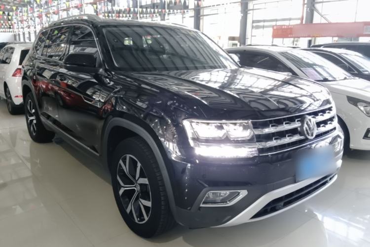 Used Volkswagen Teramont 2020 330TSI Two-Wheel-Drive Luxury Edition China VI Standard Front Right 45 Deg