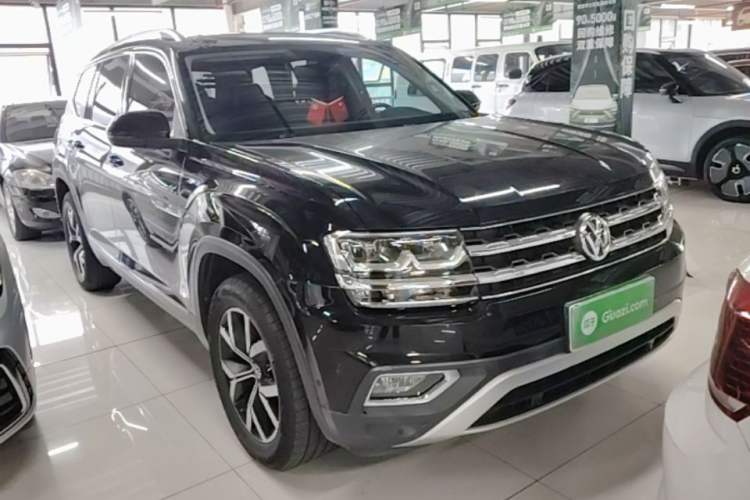 Used Volkswagen Teramont 2020 330TSI Two-Wheel-Drive Luxury Edition China VI Standard Front Right 45 Deg