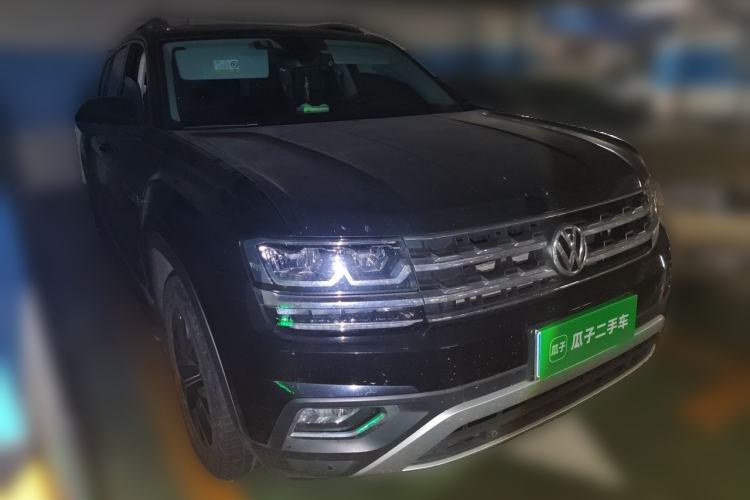 Used Volkswagen Teramont 2020 330TSI Two-Wheel-Drive Luxury Edition China VI Standard Front Right 45 Deg