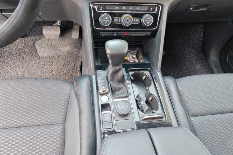 Used Volkswagen Teramont 2020 380TSI Four-Wheel Drive Comfort Edition China VI Standard Gear Lever