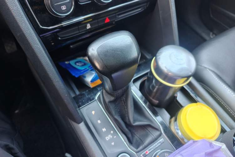 Used Volkswagen Teramont 2020 380TSI Four-Wheel Drive Luxury Version China VI Standard Gear Lever