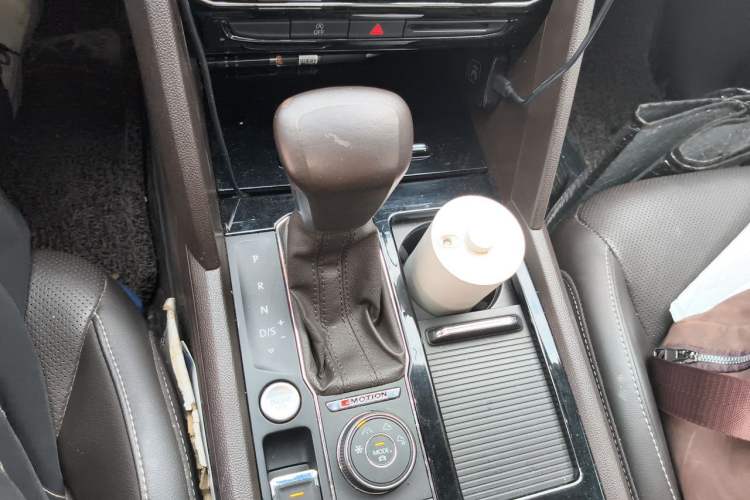 Used Volkswagen Teramont 2020 380TSI Four-Wheel Drive Luxury Version China VI Standard Gear Lever