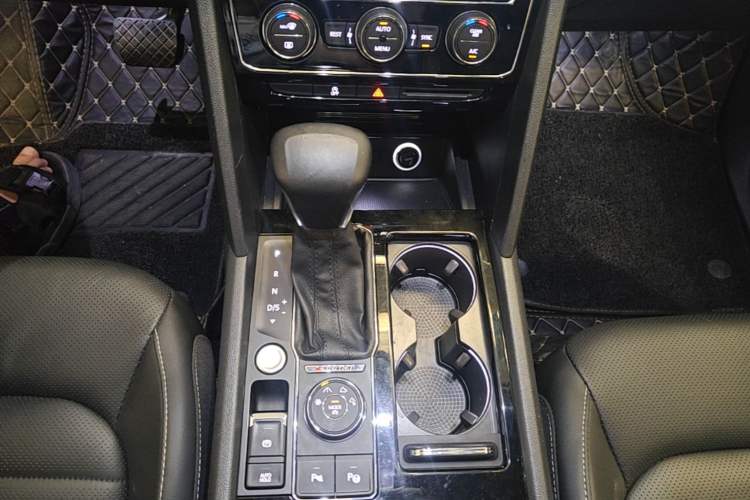 Used Volkswagen Teramont 2020 380TSI Four-Wheel Drive Luxury Version China VI Standard Gear Lever