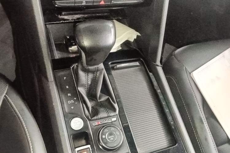 Used Volkswagen Teramont 2020 380TSI Four-Wheel Drive Luxury Version China VI Standard Gear Lever