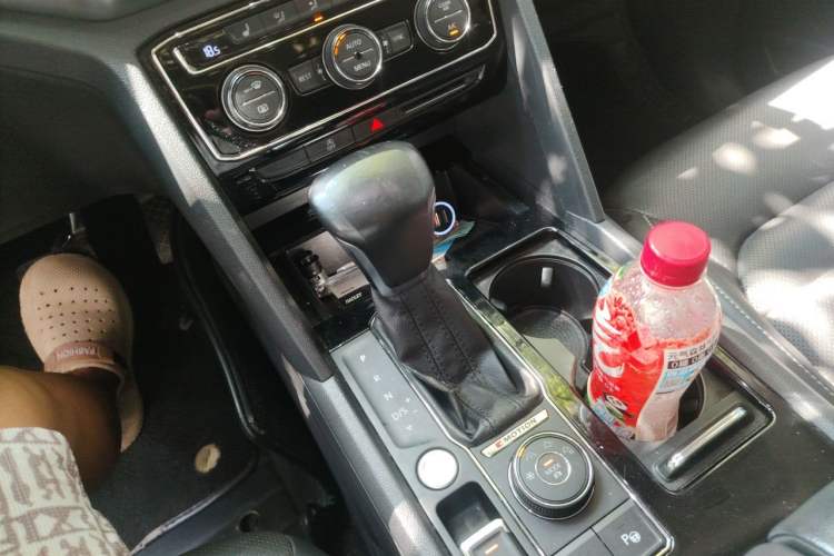 Used Volkswagen Teramont 2020 380TSI Four-Wheel Drive Luxury Version China VI Standard Gear Lever