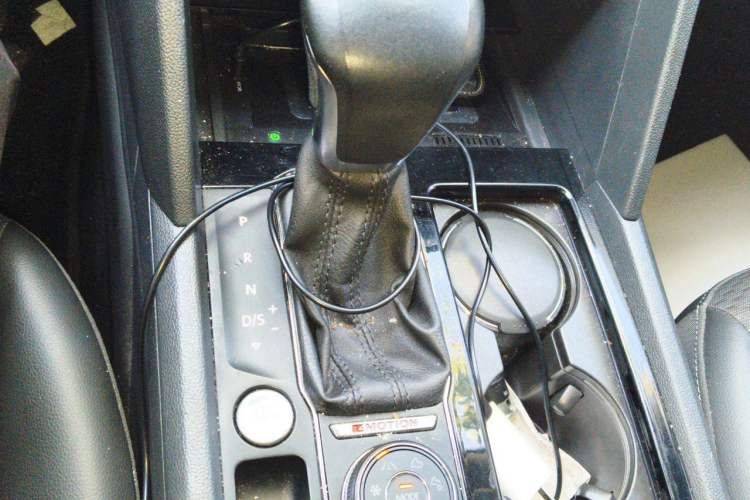 Used Volkswagen Teramont 2020 Revised Version 380TSI Four-Wheel Drive Comfort Edition Gear Lever