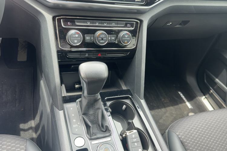 Used Volkswagen Teramont 2020 380TSI Four-Wheel Drive Comfort Edition China VI Standard Gear Lever