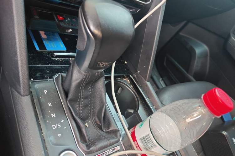 Used Volkswagen Teramont 2020 Revised Version 530 V6 Four-Wheel Drive Luxury Edition Gear Lever
