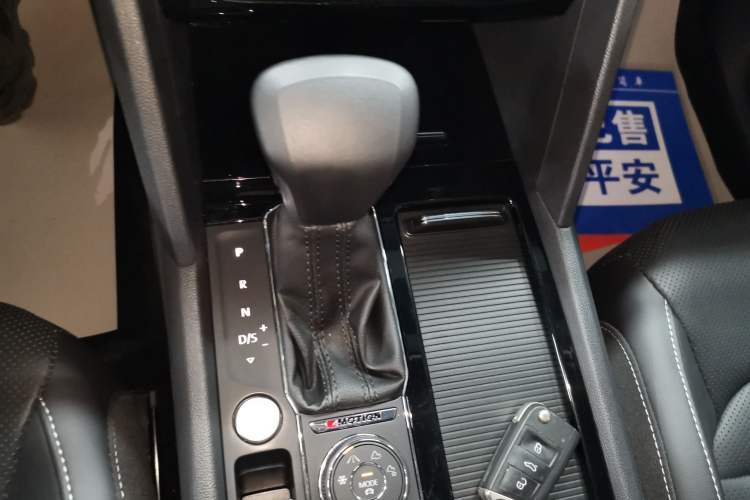 Used Volkswagen Teramont 2020 Revised Version 380TSI Four-Wheel Drive Luxury Edition Gear Lever