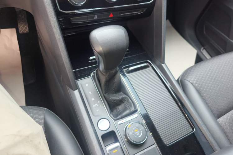 Used Volkswagen Teramont 2020 380TSI Four-Wheel Drive Comfort Edition China VI Standard Gear Lever