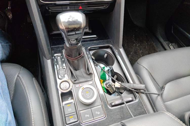 Used Volkswagen Teramont 2020 380TSI Four-Wheel Drive Luxury Version China VI Standard Gear Lever