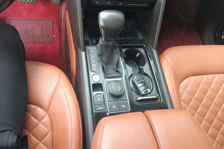 Used Volkswagen Teramont 2020 530 V6 Four-Wheel Drive Prestige Flagship Edition China VI Standard Gear Lever