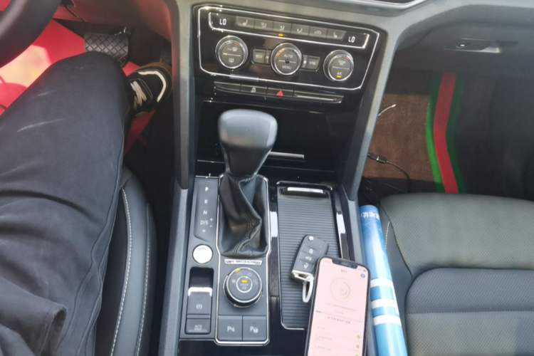 Used Volkswagen Teramont 2020 380TSI Four-Wheel Drive Luxury Version China VI Standard Gear Lever