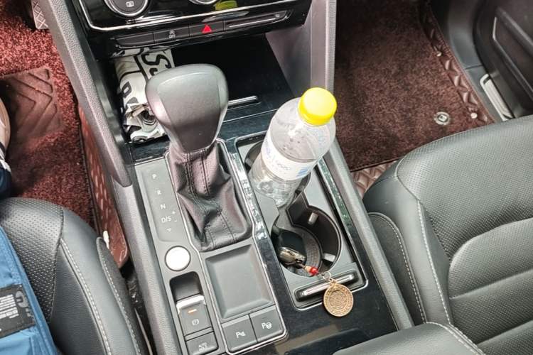 Used Volkswagen Teramont 2020 Revised Version 330TSI Two-Wheel Drive Luxury Edition Gear Lever