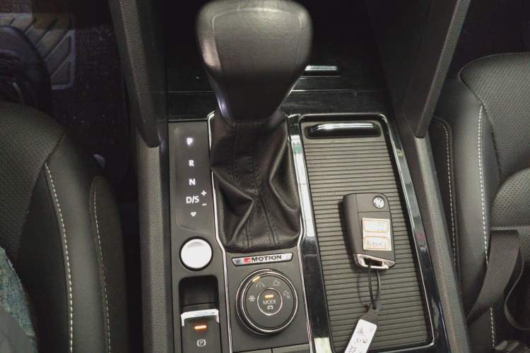 Used Volkswagen Teramont 2020 380TSI Four-Wheel Drive Luxury Version China VI Standard Gear Lever
