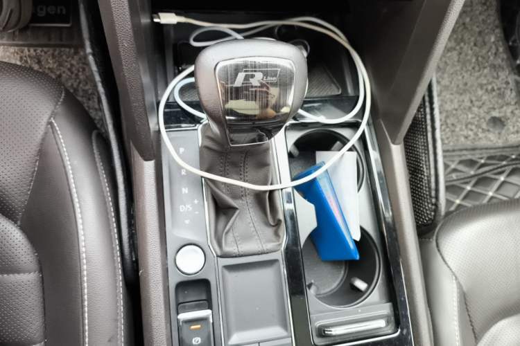 Used Volkswagen Teramont 2020 330TSI Two-Wheel-Drive Luxury Edition China VI Standard Gear Lever