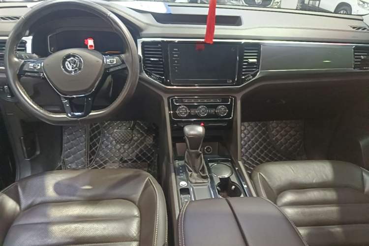 Used Volkswagen Teramont 2020 330TSI Two-Wheel-Drive Luxury Edition China VI Standard Gear Lever