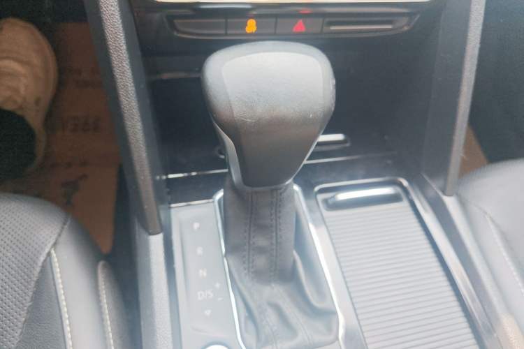 Used Volkswagen Teramont 2020 380TSI Four-Wheel Drive Luxury Version China VI Standard Gear Lever
