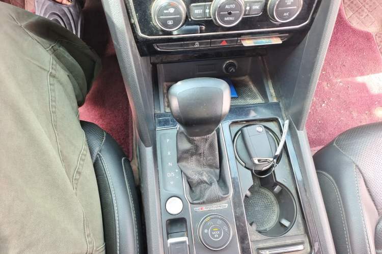 Used Volkswagen Teramont 2020 380TSI Four-Wheel Drive Luxury Version China VI Standard Gear Lever