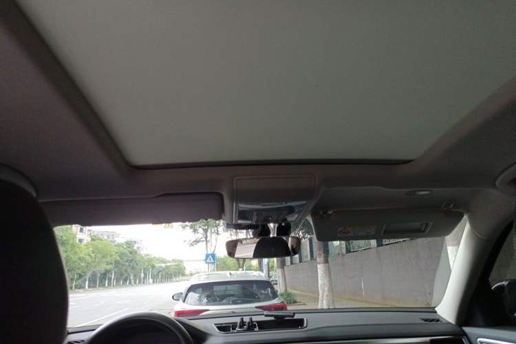 Used Volkswagen Teramont 2020 330TSI Two-Wheel-Drive Luxury Edition China VI Standard Headliner