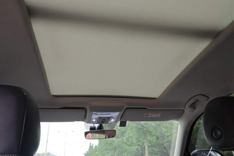 Used Volkswagen Teramont 2020 330TSI Two-Wheel-Drive Luxury Edition China VI Standard Headliner