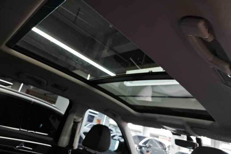 Used Volkswagen Teramont 2020 Revised Version 380TSI Four-Wheel Drive Luxury Edition Headliner