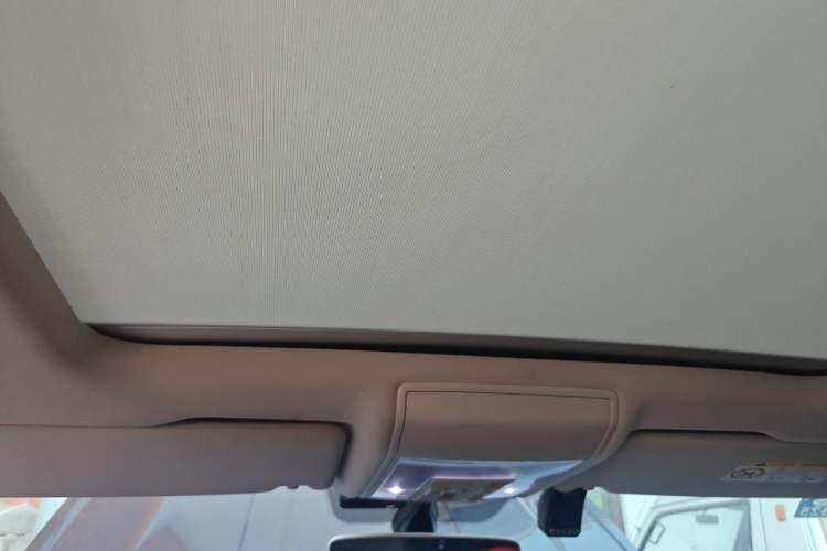 Used Volkswagen Teramont 2020 Revised Version 530 V6 Four-Wheel Drive Luxury Edition Headliner