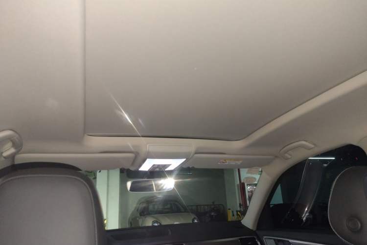 Used Volkswagen Teramont 2020 Revised Version 380TSI Four-Wheel Drive Luxury Edition Headliner