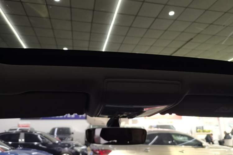 Used Volkswagen Teramont 2020 Revised Version 380TSI Four-Wheel Drive Luxury Edition Headliner