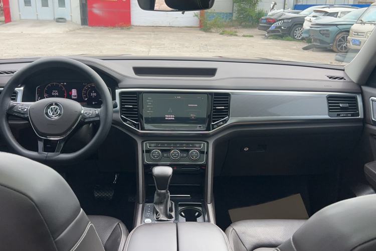 Used Volkswagen Teramont 2020 330TSI Two-Wheel-Drive Luxury Edition China VI Standard Interior 1