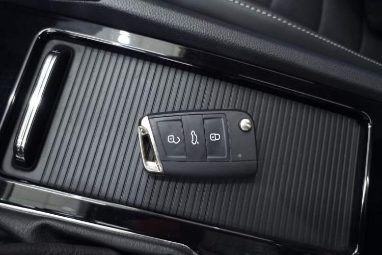 Used Volkswagen Teramont 2020 Revised Version 380TSI Four-Wheel Drive Luxury Edition Interior 1