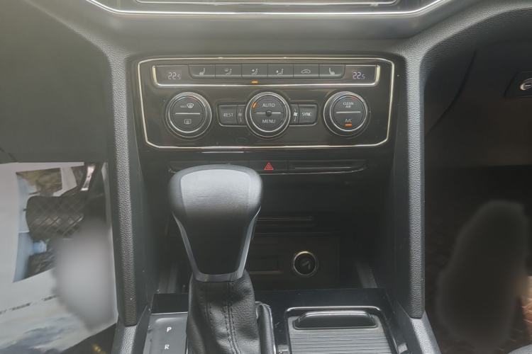 Used Volkswagen Teramont 2020 Revised Version 330TSI Two-Wheel Drive Luxury Edition Interior 3