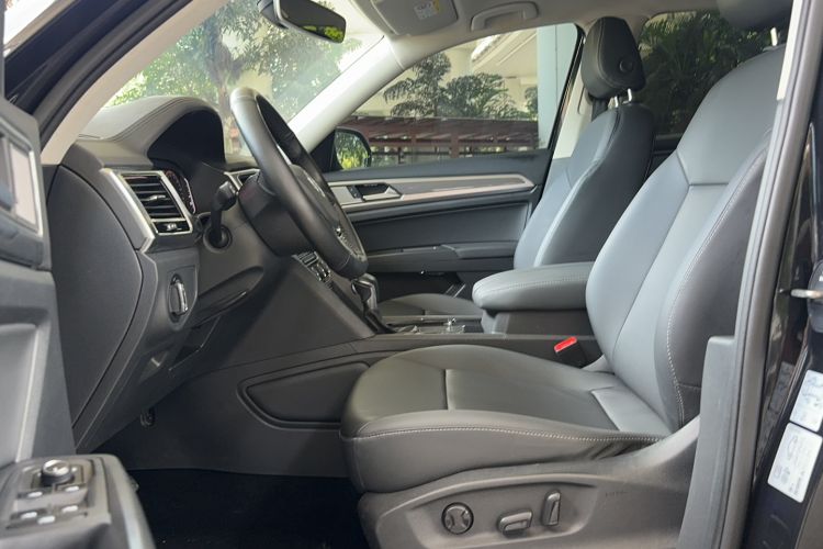 Used Volkswagen Teramont 2020 Revised Version 330TSI Two-Wheel Drive Comfort Edition Interior 3