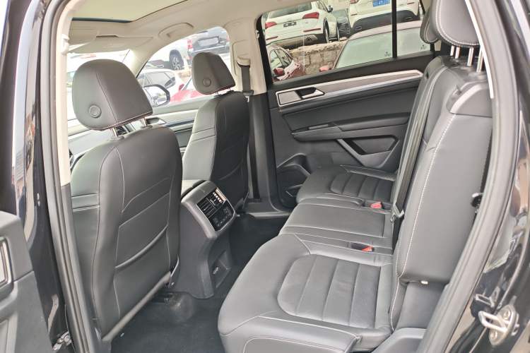 Used Volkswagen Teramont 2020 Revised Version 330TSI Two-Wheel Drive Luxury Edition Interior 3