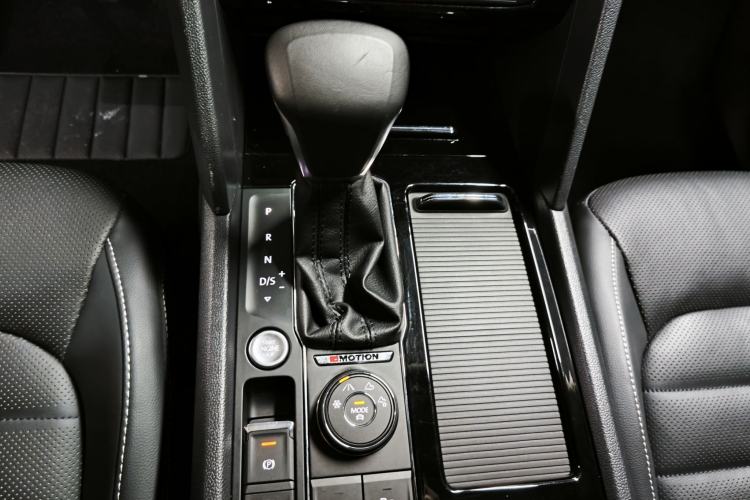 Used Volkswagen Teramont 2020 Revised Version 380TSI Four-Wheel Drive Luxury Edition Interior 3