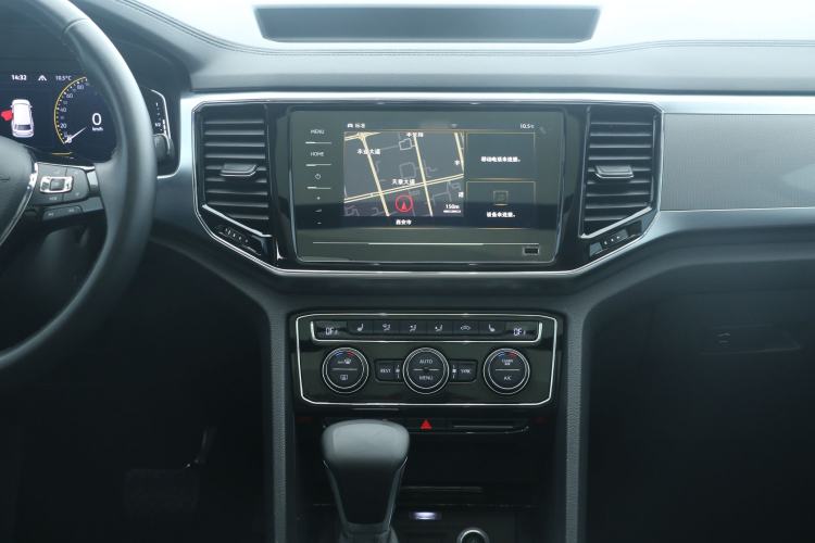 Used Volkswagen Teramont 2020 Revised Version 380TSI Four-Wheel Drive Luxury Edition Interior 4