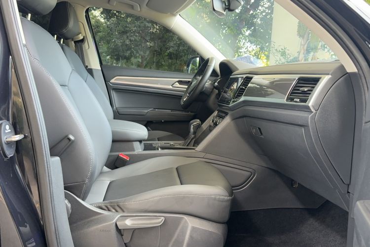 Used Volkswagen Teramont 2020 Revised Version 330TSI Two-Wheel Drive Comfort Edition Interior 4