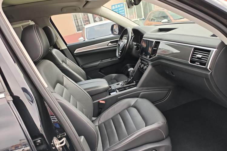Used Volkswagen Teramont 2020 Revised Version 330TSI Two-Wheel Drive Luxury Edition Interior 4