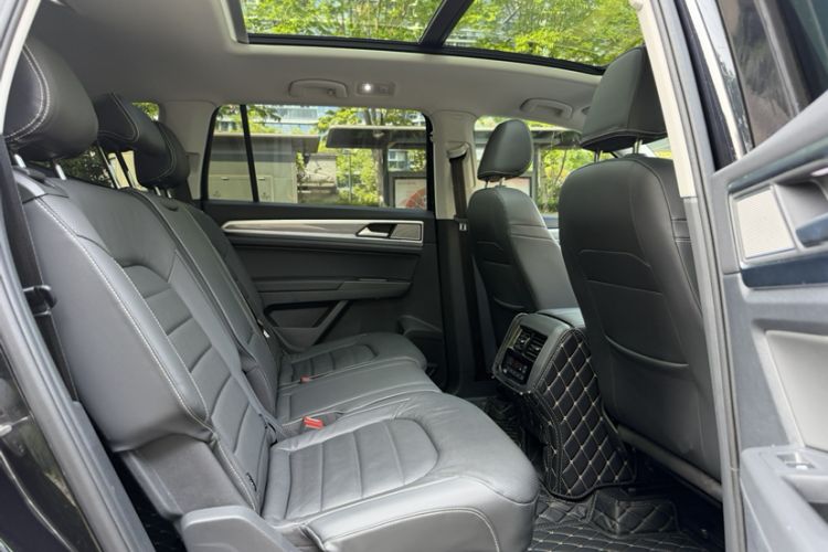 Used Volkswagen Teramont 2020 330TSI Two-Wheel-Drive Luxury Edition China VI Standard Interior 5