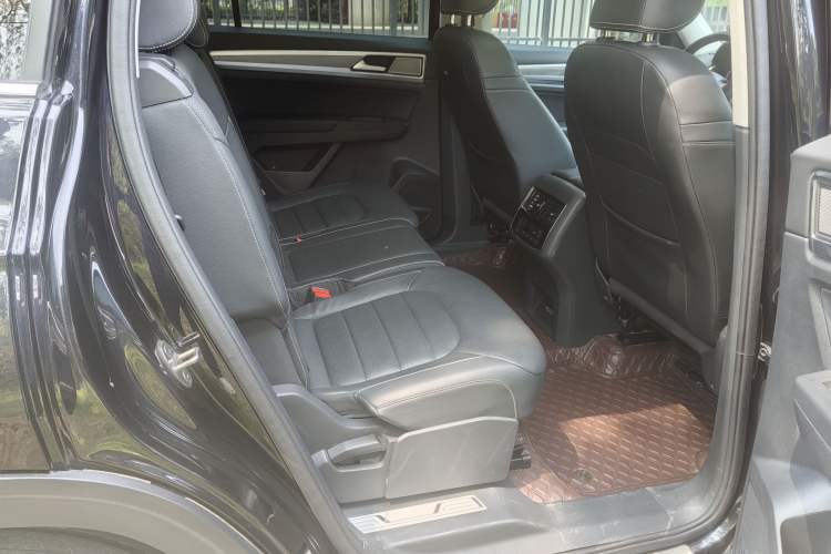Used Volkswagen Teramont 2020 Revised Version 330TSI Two-Wheel Drive Luxury Edition Interior 9