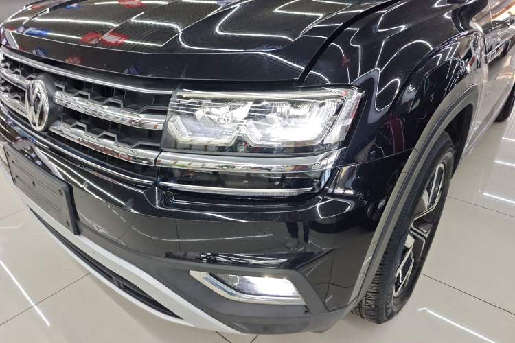 Used Volkswagen Teramont 2020 Revised Version 380TSI Four-Wheel Drive Luxury Edition Left Front Headlight