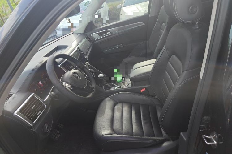 Used Volkswagen Teramont 2020 Revised Version 330TSI Two-Wheel Drive Luxury Edition Left Front Seat