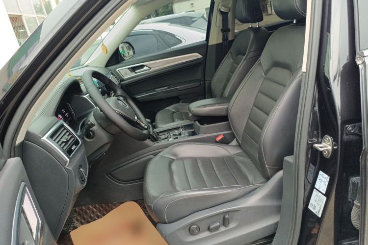 Used Volkswagen Teramont 2020 Revised Version 380TSI Four-Wheel Drive Luxury Edition Left Front Seat