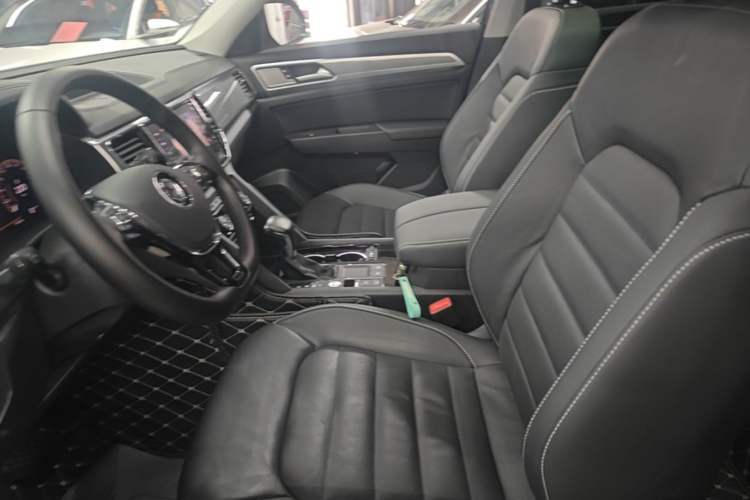 Used Volkswagen Teramont 2020 330TSI Two-Wheel-Drive Luxury Edition China VI Standard Left Front Seat