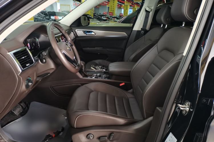 Used Volkswagen Teramont 2020 Revised Version 380TSI Four-Wheel Drive Luxury Edition Left Front Seat